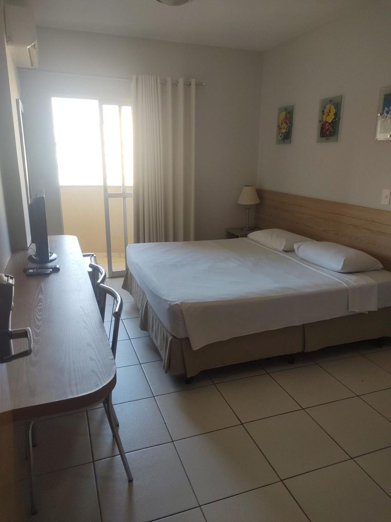 Suite Golden Express Roberto Imoveis Калдас Новас Екстериор снимка