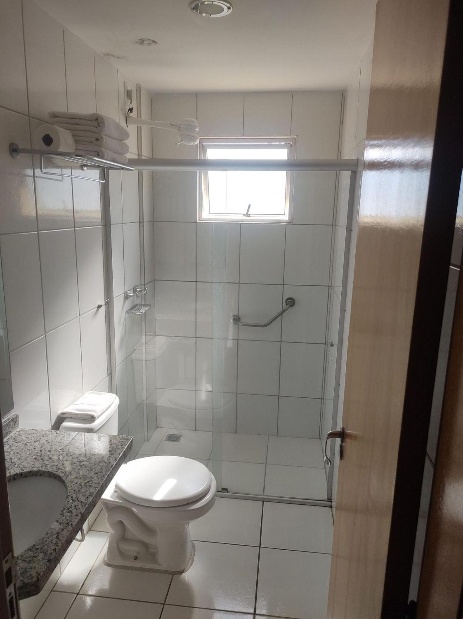 Suite Golden Express Roberto Imoveis Калдас Новас Екстериор снимка