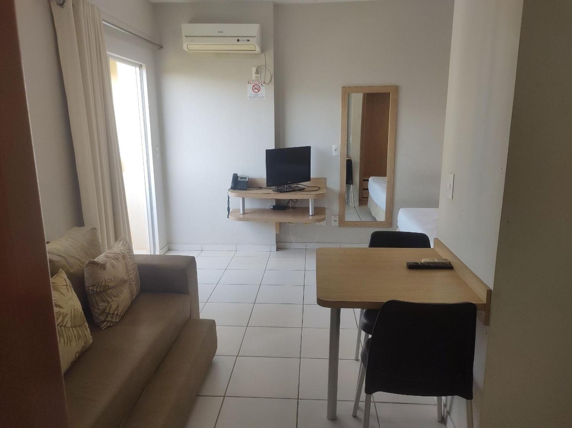 Suite Golden Express Roberto Imoveis Калдас Новас Екстериор снимка
